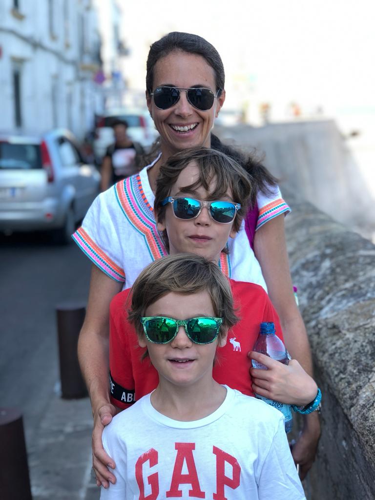 Giulia mit ihren Söhnen